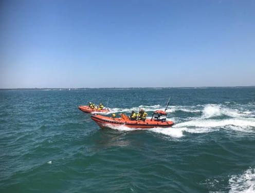Escort of Freshwater Bay lifeboats